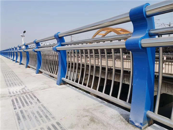 安阳304不锈钢复合管护栏的生产工艺揭秘